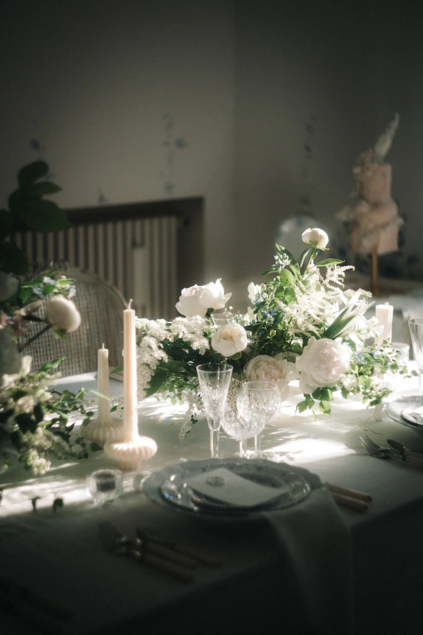 Minna Katie Captures the Essence of Spring Love — photo 6