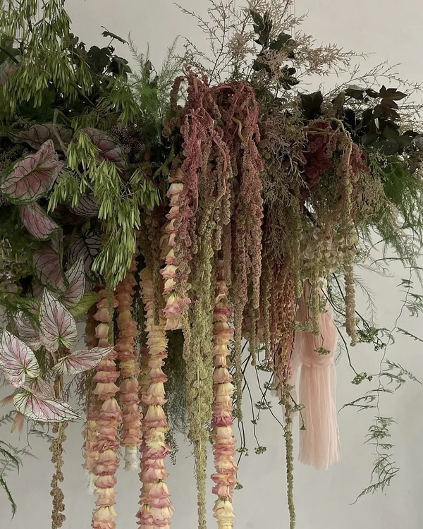 The Top Summer Wedding Floral Color Trends for 2025