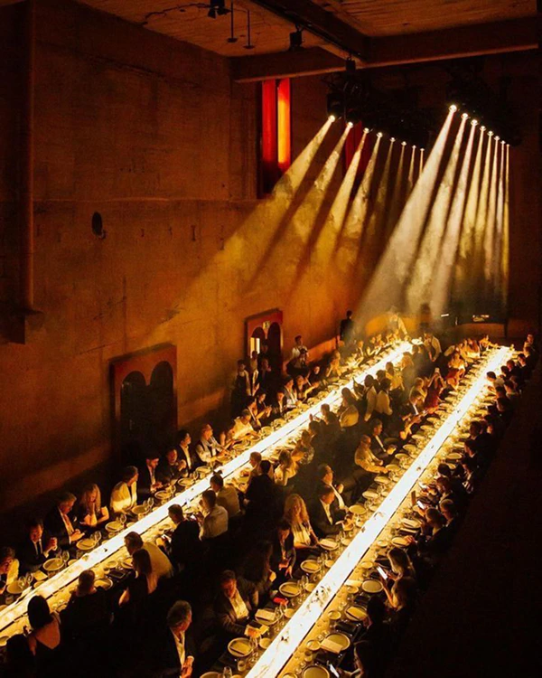 40 Statement Lighting Ideas to Elevate Your Wedding Reception