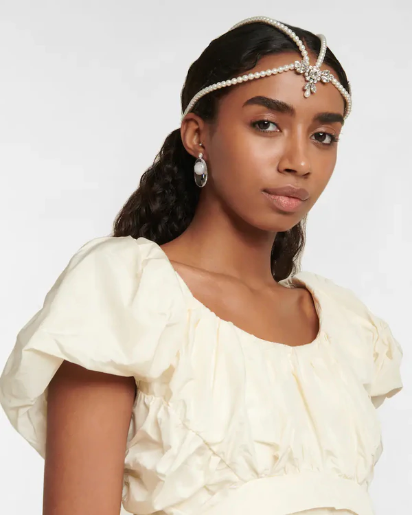 12 Modern Alternatives to the Traditional Bridal Veil