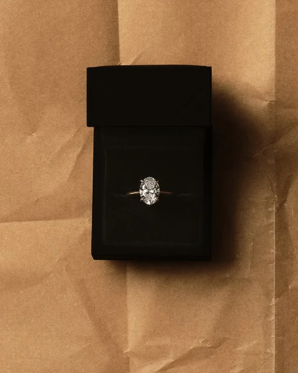 30 Oval-Cut Engagement Rings We Can’t Stop Thinking About — photo 1