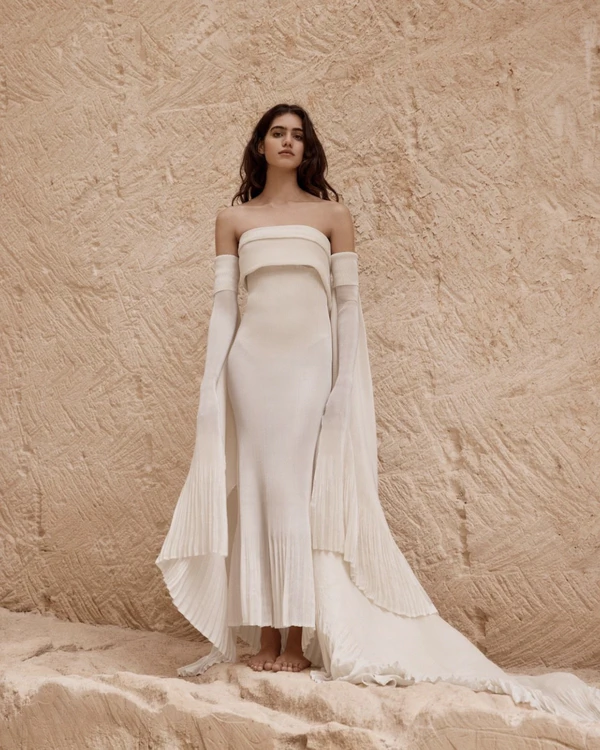 Best Wedding Dress Styles for Hourglass Body