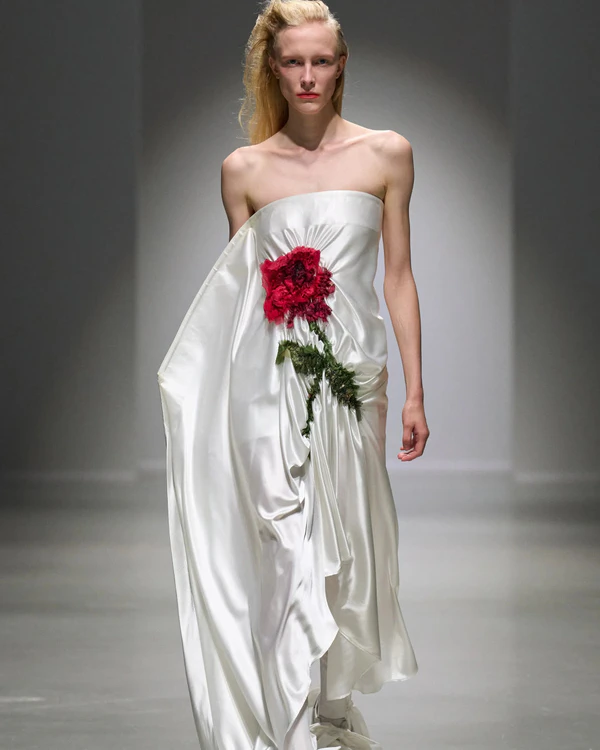 70 Looks from the SS25 RTW Runways for the Fashion Bride
