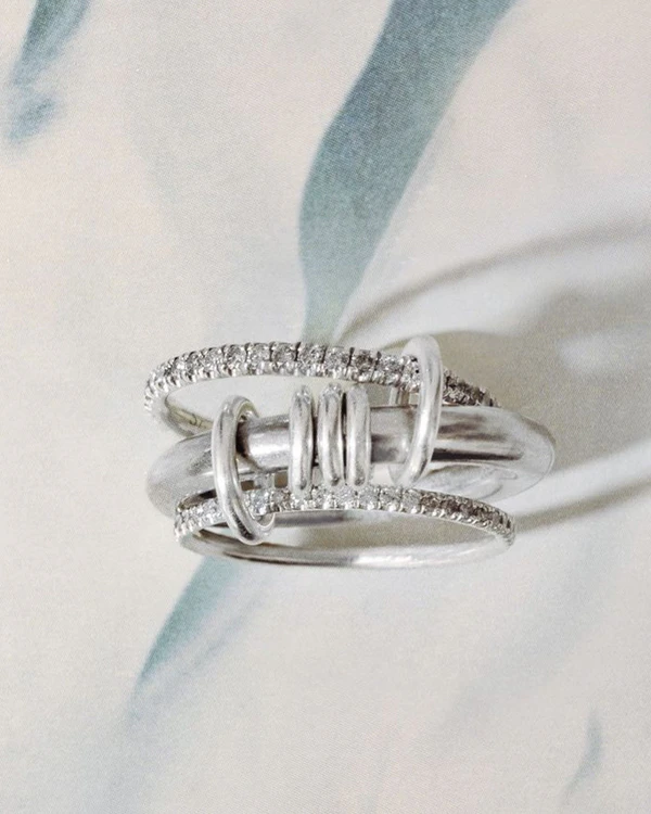 <span style="color: #95a5a6;"><em><span style="text-decoration: underline;"><a style="color: #95a5a6; text-decoration: underline;" href="https://www.instagram.com/spinellikilcollin" target="_blank" rel="noopener">Spinelli Kilcollin</a></span></em></span>