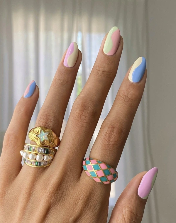 Colorful Manicure for a Wedding