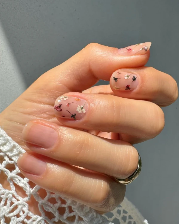 35 Unique Nail Art Designs to Elevate Your Wedding Look