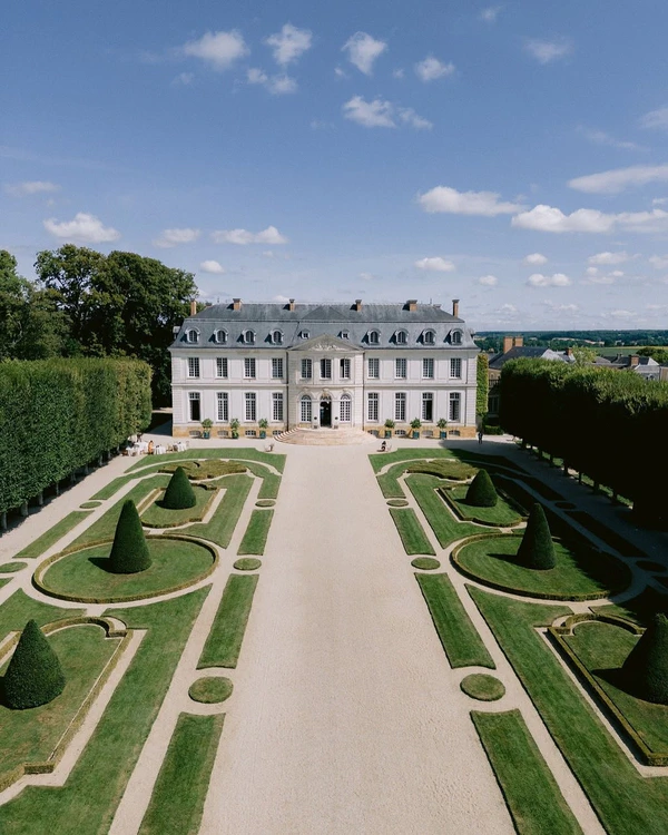 12 Romantic Wedding Venues That Look Straight Out of Pride & Prejudice