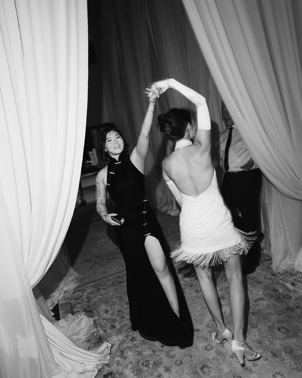 A Glamorous Art Deco Celebration Inspired by Vintage Travel at Gatsby Mansion