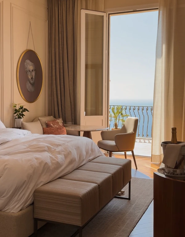 <a href="https://www.instagram.com/p/DbbGL1ngm9G/?img_index=6">San Domenico Palace</a>, Photography: <a href="https://www.instagram.com/nicoleo__/">Nicolo Leon</a>