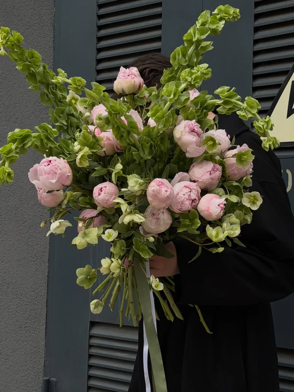 <a href="https://www.instagram.com/p/DYSnplFjHV5/?img_index=1">Pole Flowers</a>