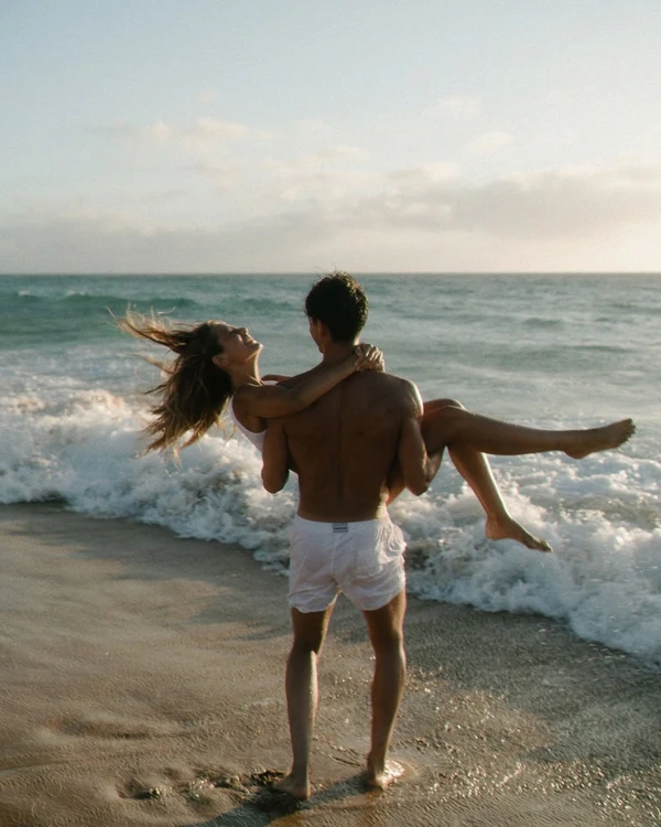Wedding Budget Blown? Here's 7 Clever Ways to Plan a Luxury Honeymoon for Less