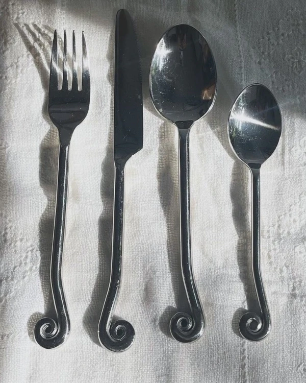 16 Online Boutiques for Unique Gifts & Favors