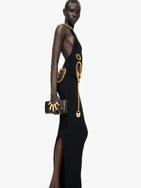 <a href="https://www.instagram.com/schiaparelli/?hl=en">Schiaparelli</a>