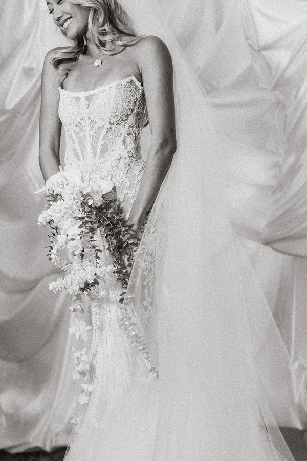 A Dreamlike Siren-Inspired Wedding With Oceanic Details in California