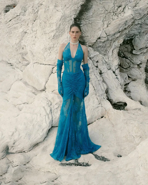 Non-White Wedding Dress Ideas — photo 1