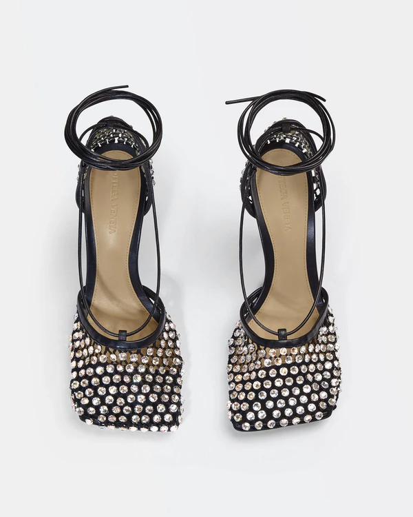 Trendy Heels for the New Year's Eve Party — photo 2