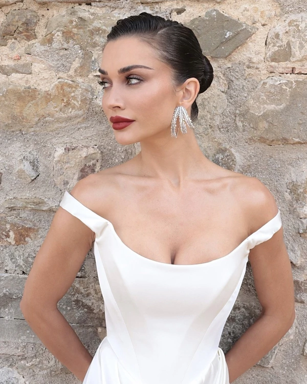 10 Beauty Influencers for Chic Bridal Makeup Inspo — photo 1