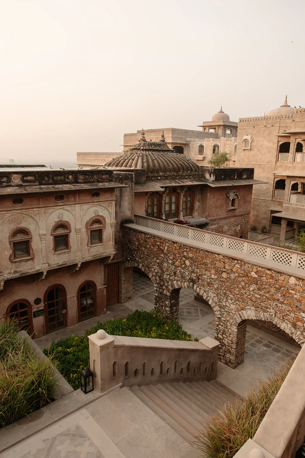 A Chic Indian Wedding at a Romantic 14th-Century Fort in Rajasthan