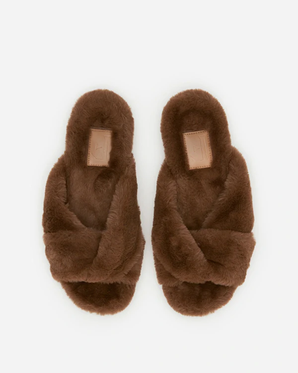 30 Heartfelt Gifts for Your Maid of Honor