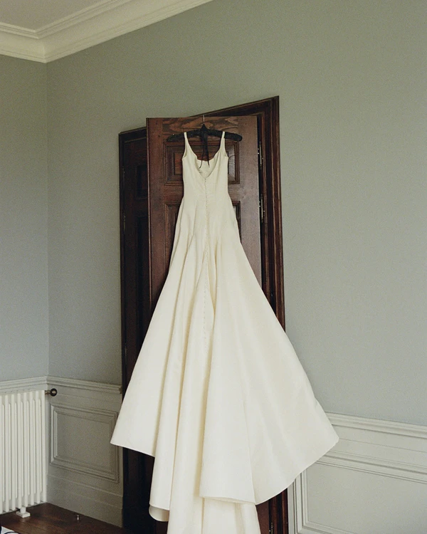 Influencer Ella McFadin’s French Château Wedding Was an Editorial Take on Countryside Elegance