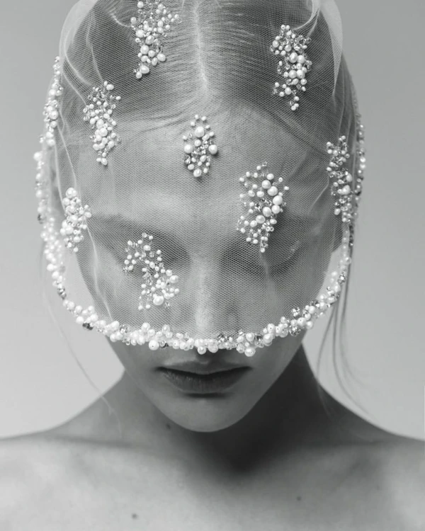 Modern Pearls: An Edit of the Chicest Accessories for the Fashion Bride
