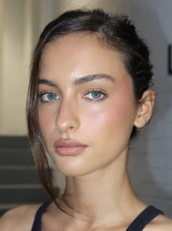 30 Natural Bridal Makeup Looks for a Timeless Wedding Day Glow — photo 2