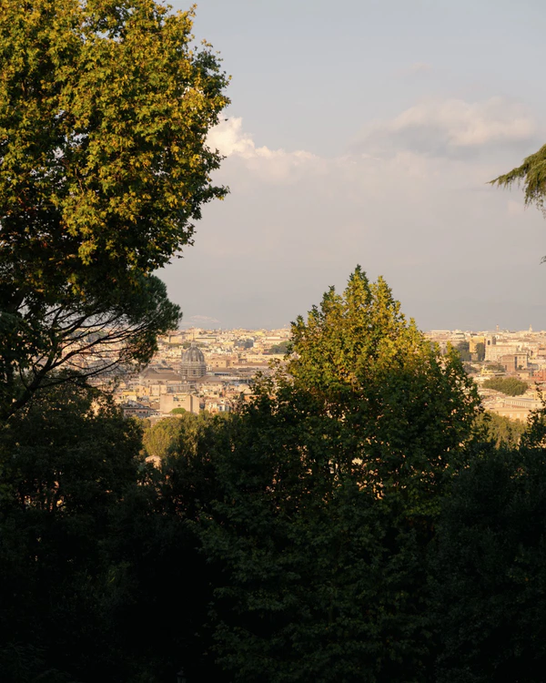 From Roman Garden Romance to a Red-Lit Nightclub at This Villa Aurelia Wedding