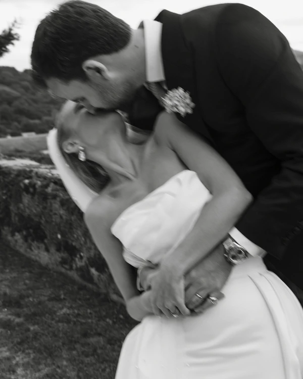 The Luxury of Simplicity: How to Achieve Timeless Wedding Photography