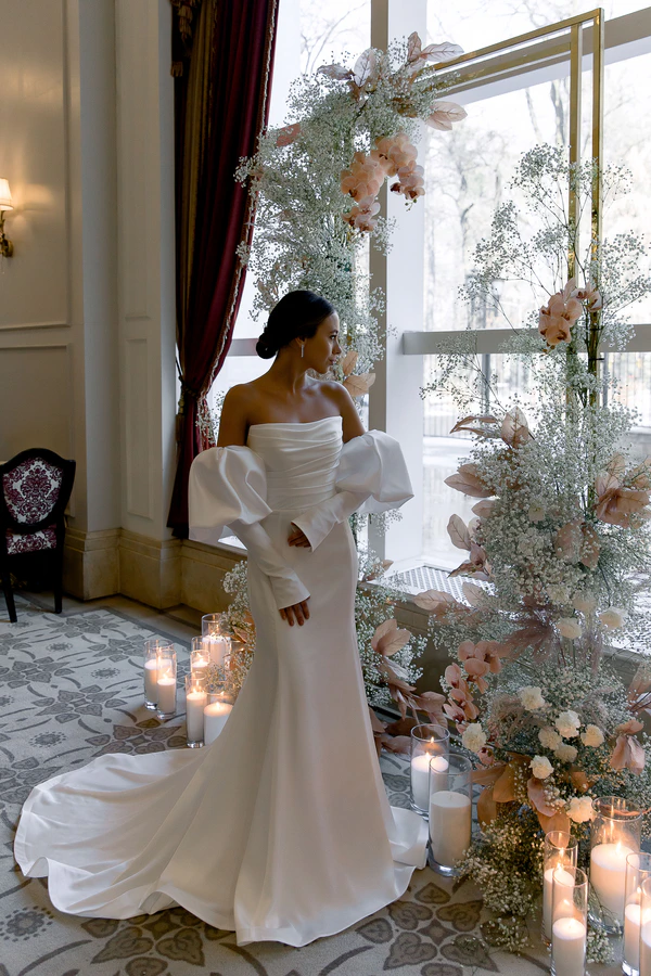 Creative Showcase with Minimalistic Decor from Mon Cheri Wedding Agency