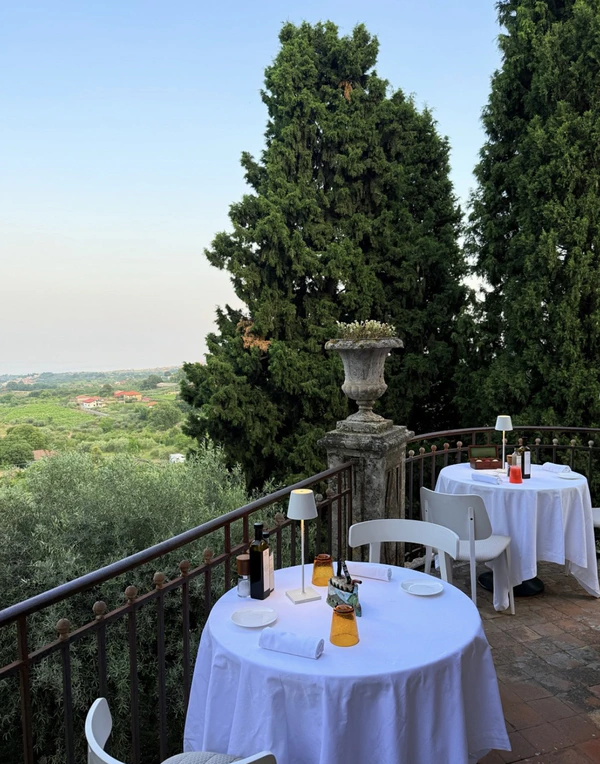 <a href="https://www.instagram.com/p/DMfiio1oS6U/?hl=en&img_index=1">Monaci delle Terre Nere</a>