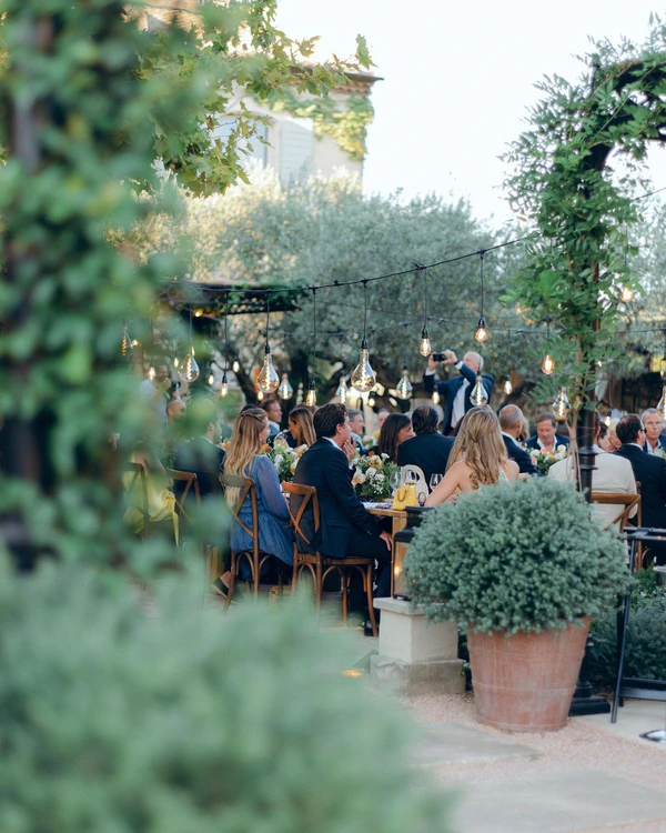 How to Entertain Your Wedding Guests? — photo 2