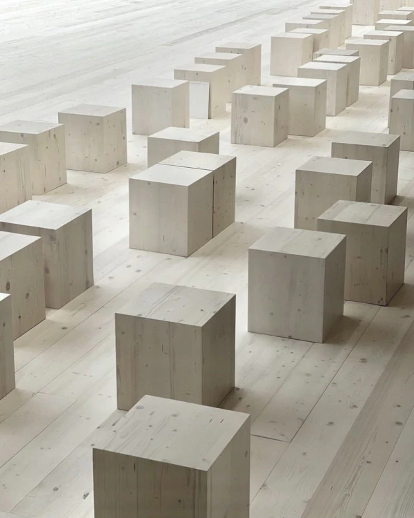 Trend: Cubist Stool Seating — photo 2