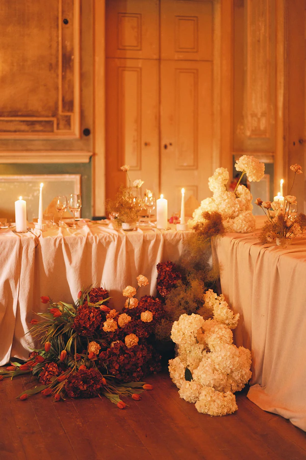 A Fever Dream Lisbon Wedding Where Art & History Collide at Palácio do Grilo