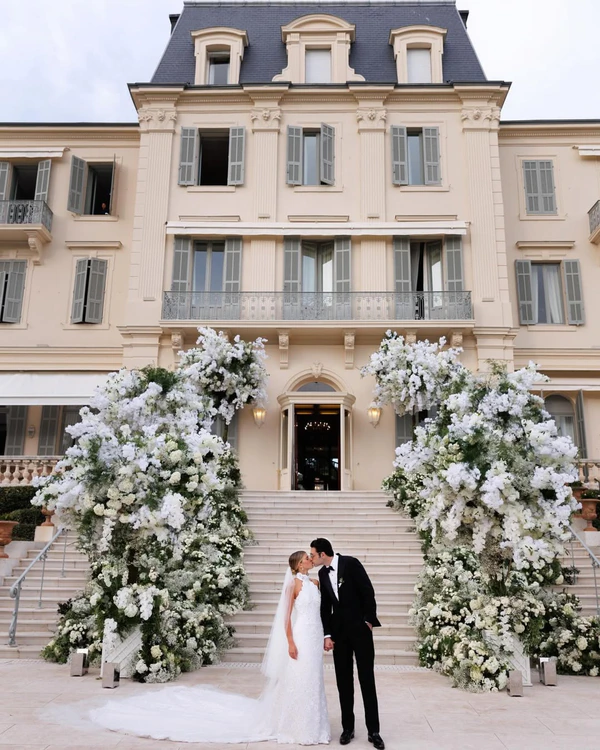 <span style="text-decoration: underline;">Sofia Richie Grainge, </span>Photography: <span style="text-decoration: underline;"><a href="https://www.instagram.com/p/C6Fv79zL9C1/?img_index=1">German Larkin</a></span>