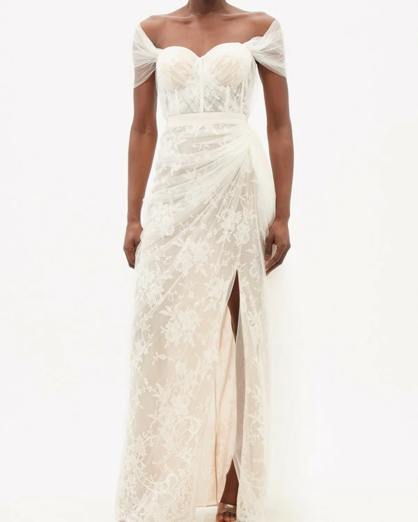 11 Corseted Wedding Dresses