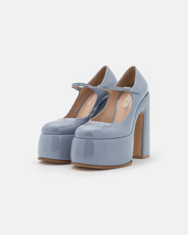 Where To Look for Platform Shoes: 11 Trendy Pairs