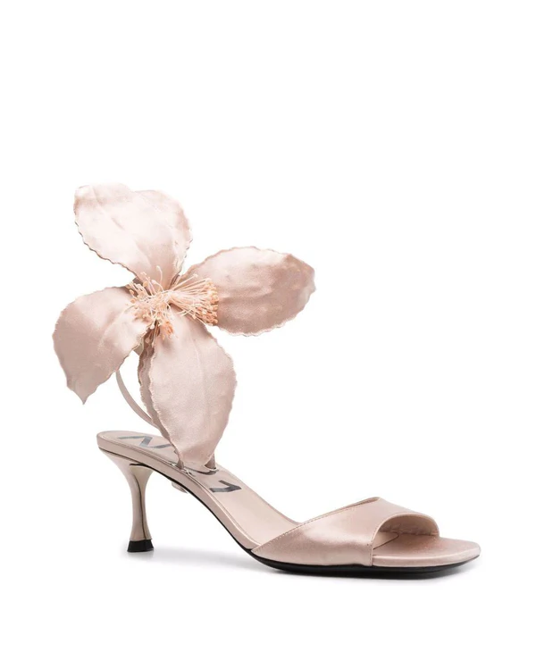 The Floral Trend Is Back Again!