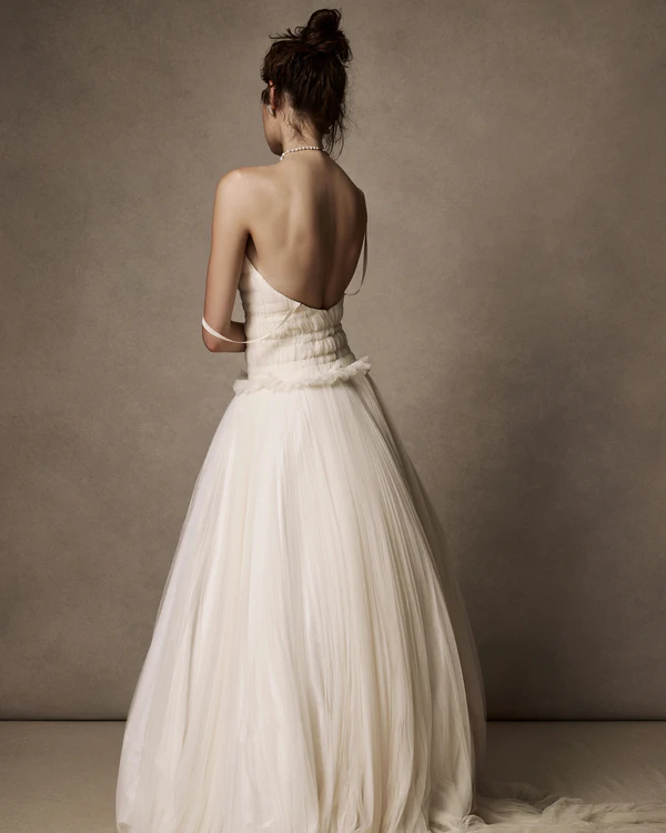 11 Corseted Wedding Dresses