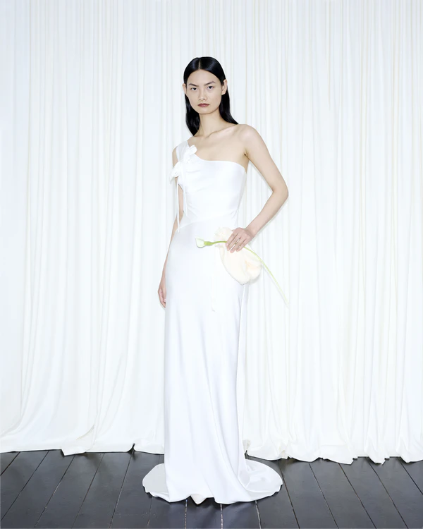 The Chicest Trends from the Fall '25 Bridal Collections