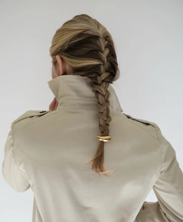 <a href="https://www.instagram.com/p/DbP2VTaMe_a/">Clōw Atelier</a>