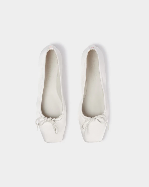 Beautiful Bridal Shoes Under $1,000