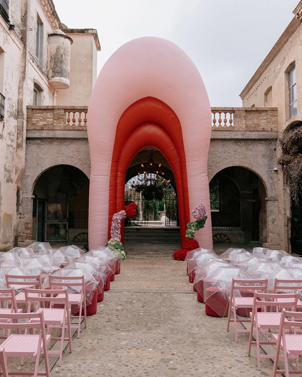 40 Creative Wedding Arch & Backdrop Ideas for an Unforgettable Ceremony
