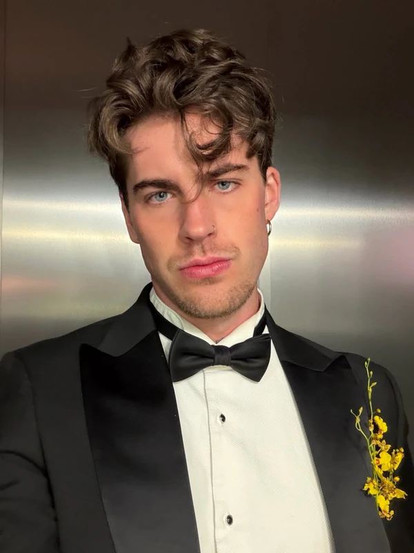 <a href="https://www.instagram.com/hamishpowell/p/DWUTxJljMuH/?hl=en">Hamish Powell</a>
