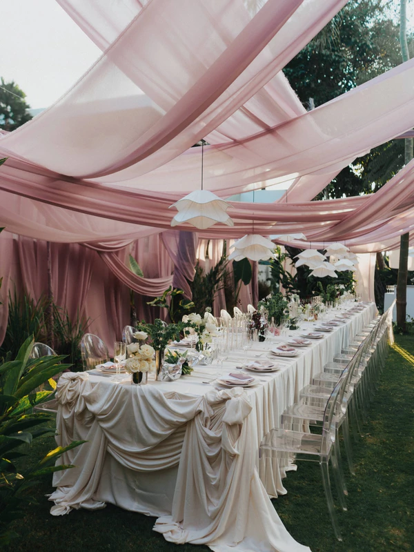 <a href="https://www.instagram.com/soiree.society.events/p/DUcgTqvkVm_/">Soiree Society</a>, Photography: <a href="https://www.instagram.com/terralogical/">Terralogical</a>