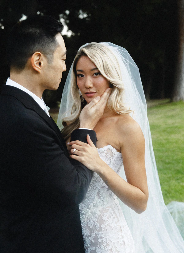A Dreamlike Siren-Inspired Wedding With Oceanic Details in California