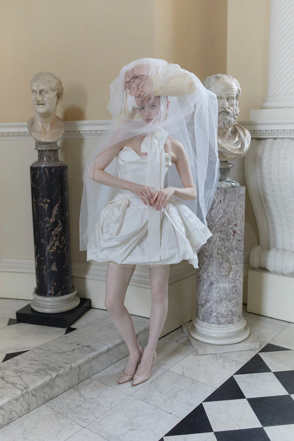 <a href="https://www.instagram.com/viviennewestwood/">Vivienne Westwood</a>, Photography: <a href="https://www.instagram.com/benjamintayl0r/">Ben Taylor</a>