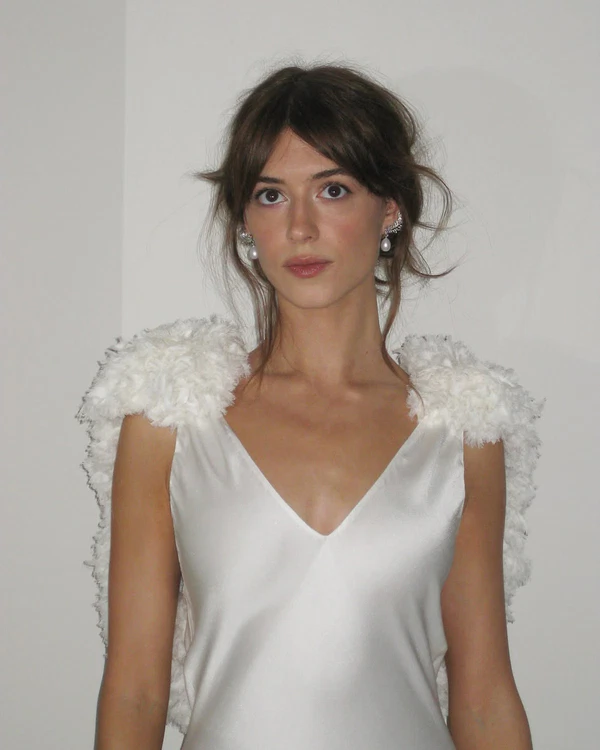<a href="https://www.instagram.com/stellamccartney/">Stella McCartney</a>, Content:<a href="https://www.instagram.com/p/DdZzmRIFAM-/?img_index=1"> Daisy Edgar-Jones</a>