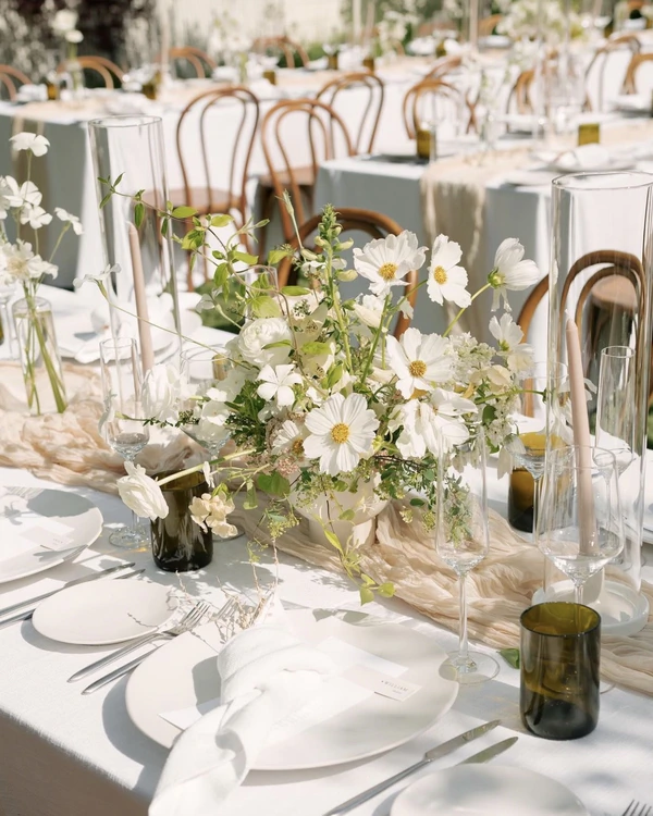 40 Flower Table Centerpiece Ideas