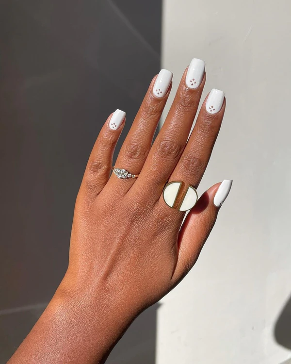 6 Trending Colors Perfect for Summer Nails