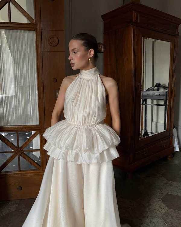 The Best Bridal Hairstyles for Every Wedding Dress Neckline & Silhouette